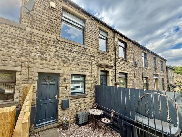 House for sale in Meltham, West Yorkshire