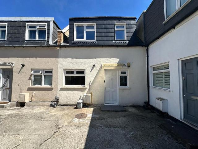 House for sale in London Borough of Lewisham, Greater London