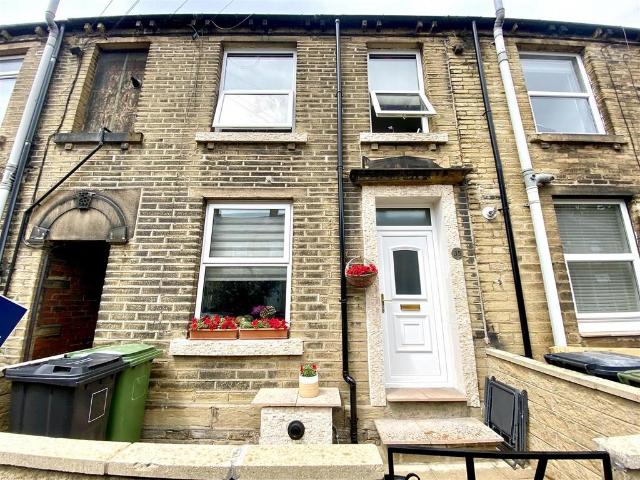 House for sale in Waterloo, Almondbury