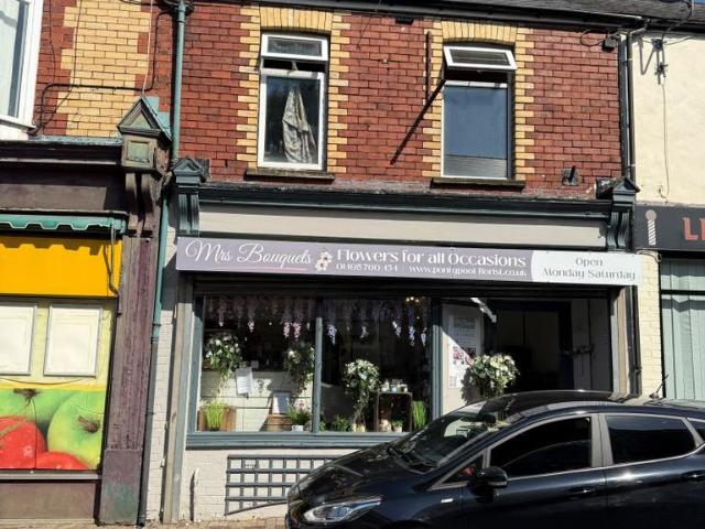 House for sale in Sebastopol, Griffithstown