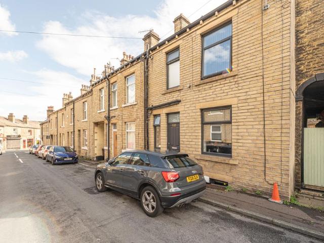 House for sale in Elland, Calderdale