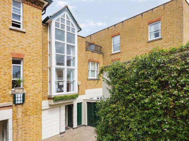 House for sale in Chelsea, Greater London