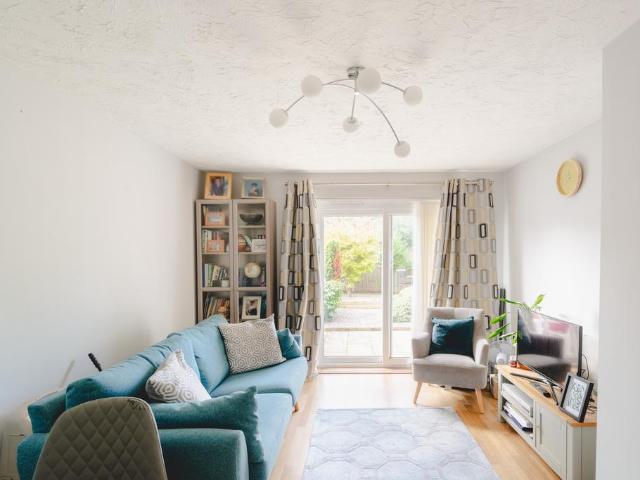 House for sale in Feckenham, City Of Bristol
