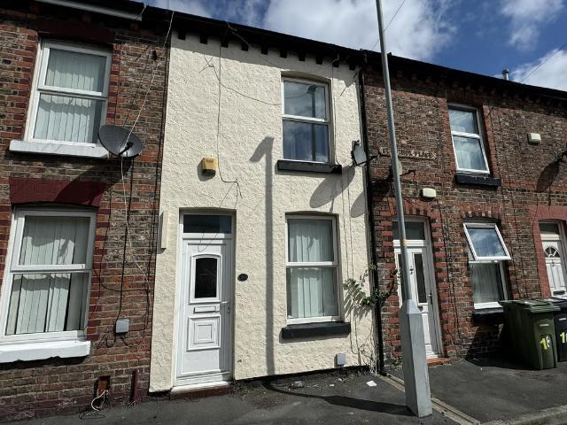 House for sale in Claughton, Birkenhead