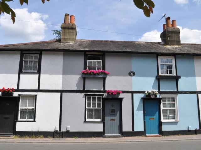 House for sale in Pachesham Park, Surrey