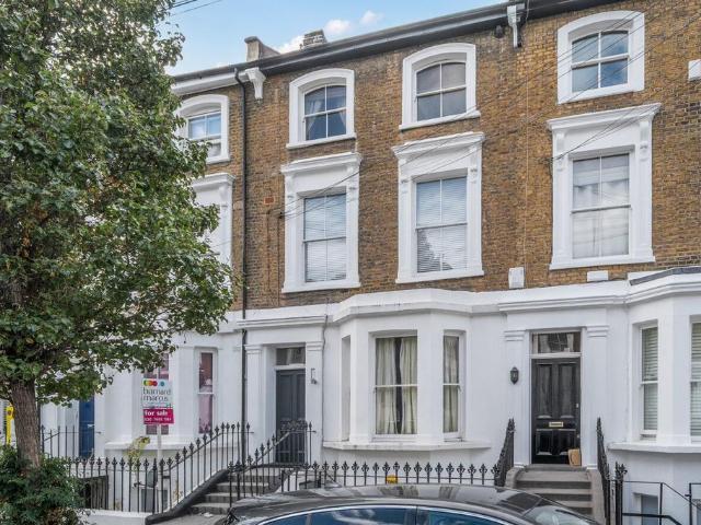 House for sale in London Borough of Hammersmith and Fulham, Greater London