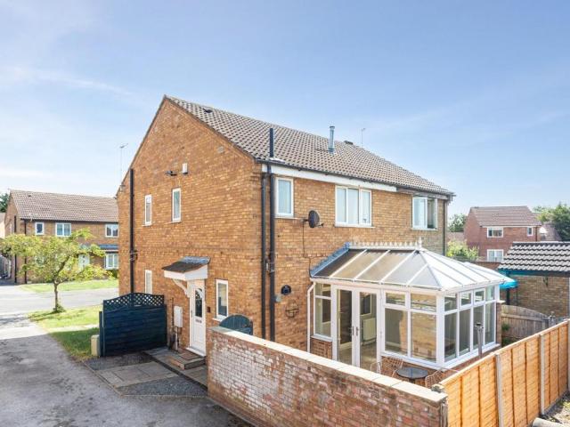 House for sale in High Field, York