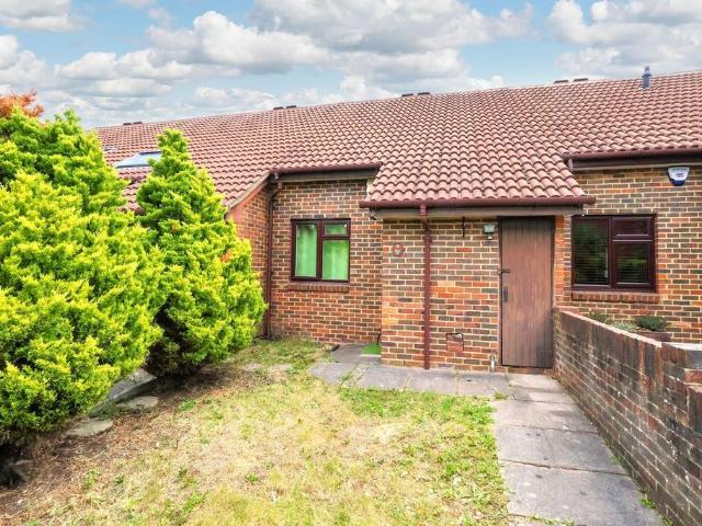 House for sale in London Borough of Croydon, Shirley
