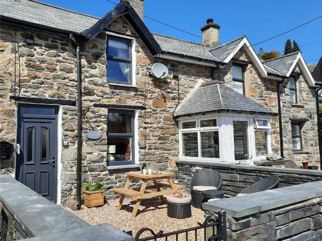 House for sale in Ffestiniog, Wales
