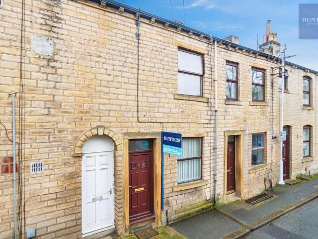 House for sale in Farsley, West Yorkshire