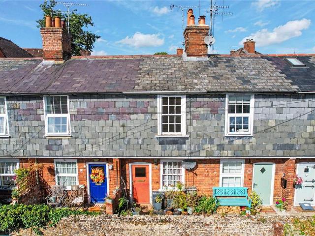 House for sale in Farnham, Waverley