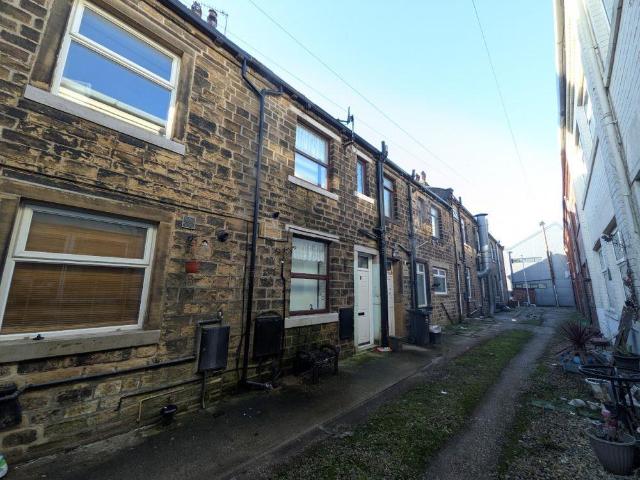 House for sale in Warley Town, West Yorkshire