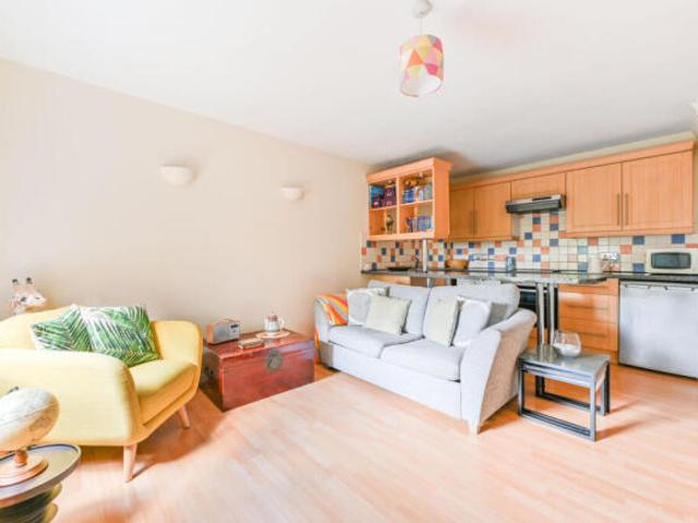 Cottage for sale in London Borough of Croydon, Upper Norwood
