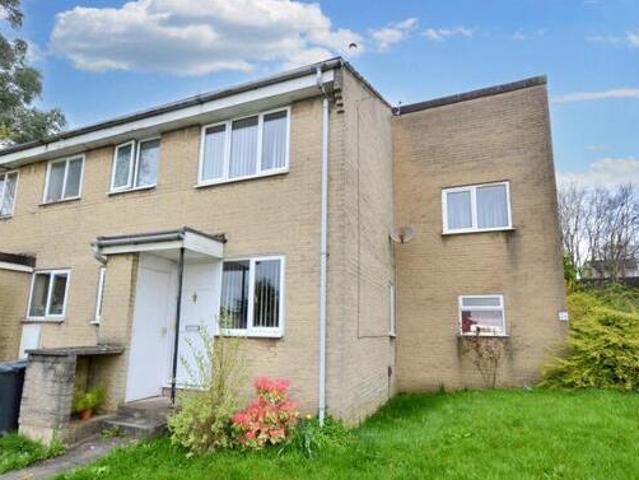House for sale in Low Moor, West Yorkshire