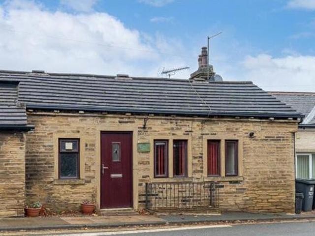 House for sale in Brighouse, West Yorkshire