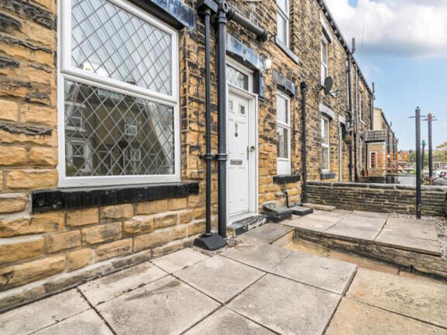 Cottage for sale in Pudsey, West Yorkshire
