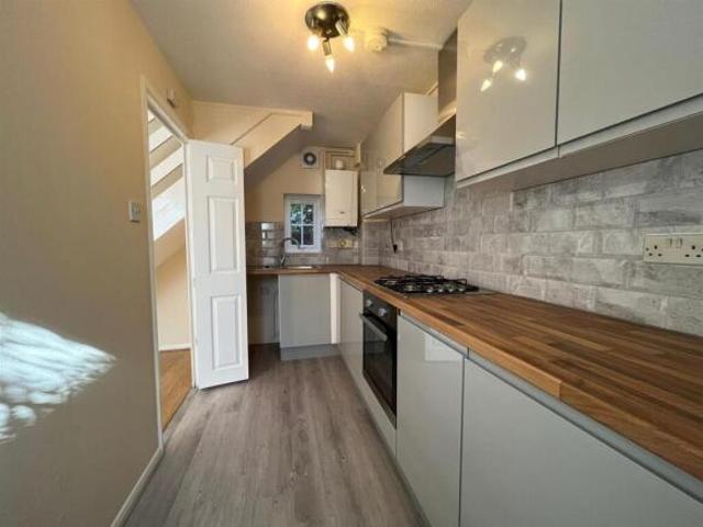 Cottage for sale in Slough
