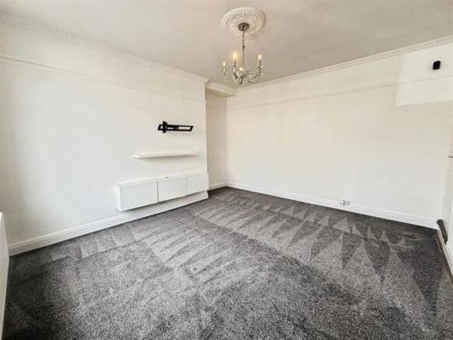 Cottage for sale in Broad Folds, Clayton
