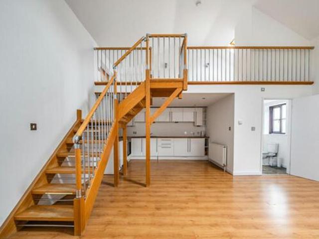 House for sale in Dunstable, Central Bedfordshire