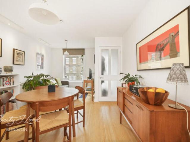 Cottage for sale in Cat Hill