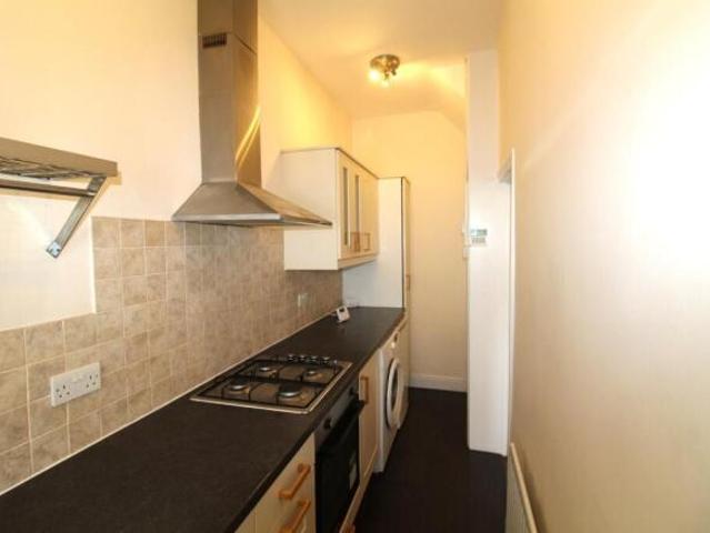 Cottage for sale in Farsley, West Yorkshire