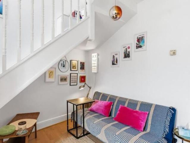 Cottage for sale