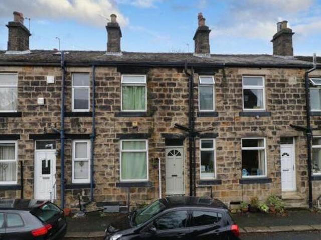 House for sale in Richmond Hill, West Yorkshire