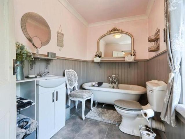 Cottage for sale in Undercliffe, West Yorkshire