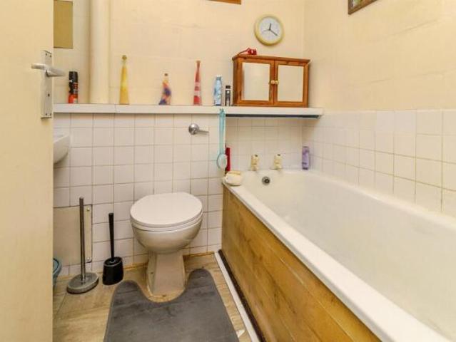 Cottage for sale in Fenny Stratford, Milton Keynes