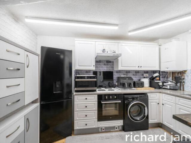 Cottage for sale in Rodbourne, Swindon