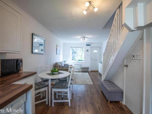 Cottage for sale in The Butts, Kent