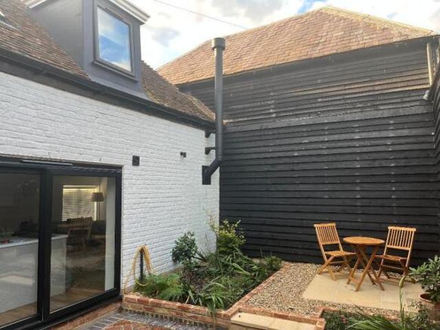 Cottage for sale in Sandwich, Ash