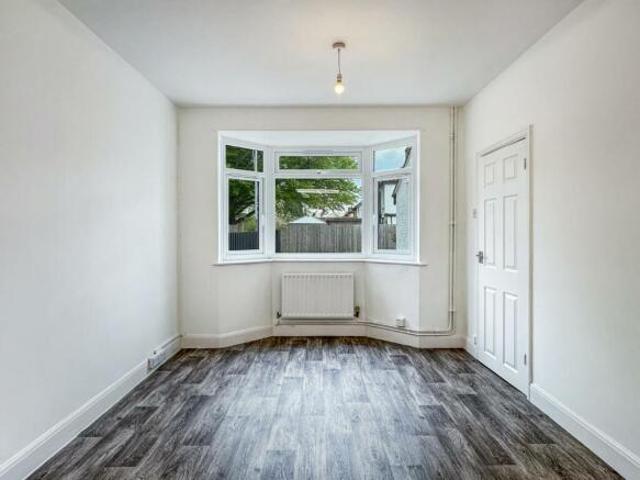 Cottage for sale in Barnwell, Arbury