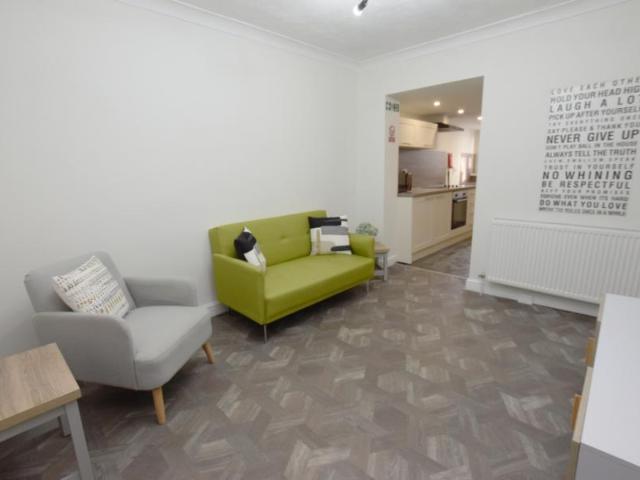 House for rent in Semilong, Northampton