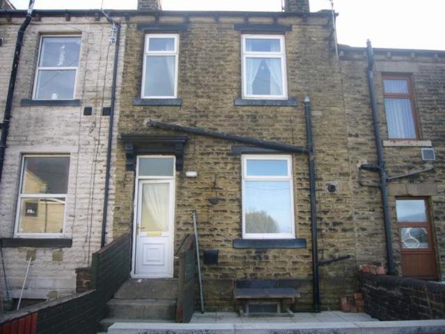 House for rent in Holmewood, West Yorkshire