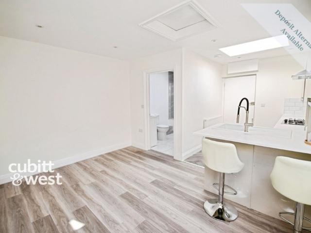House for rent in Caterham on the Hill, Tandridge