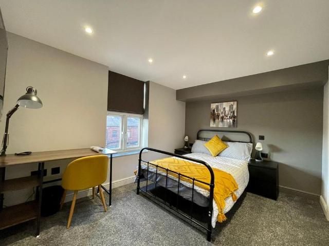 House for rent in Newtown, Salford
