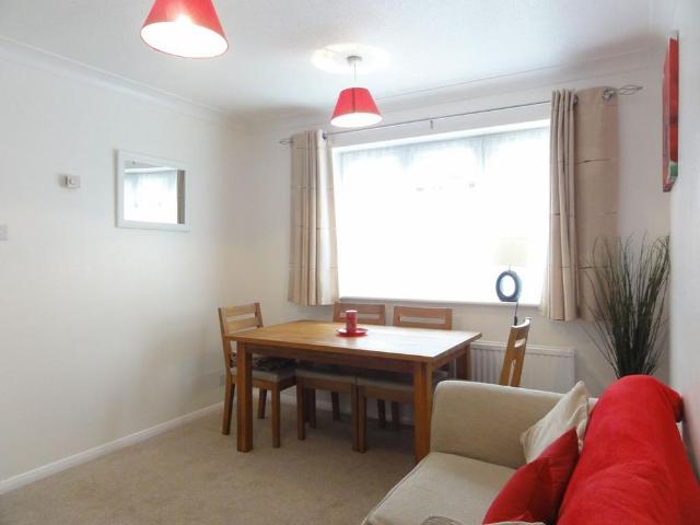 House for rent in Merrow, Guildford