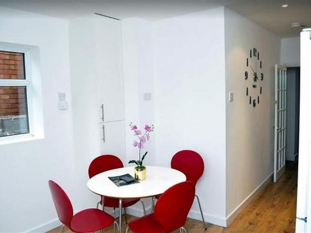 Room for rent in Stonehouse Estate, Coventry