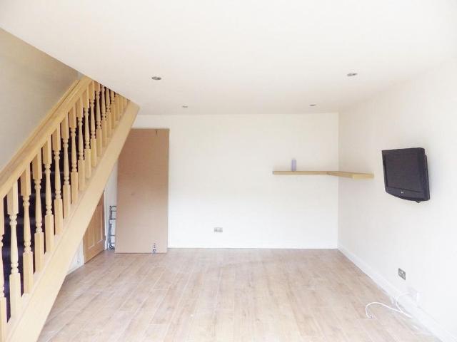 House for rent in Baberton, Juniper Green