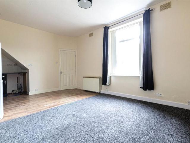 House for rent in Cowlersley, West Yorkshire