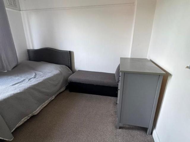 House for rent in Hainault, Greater London