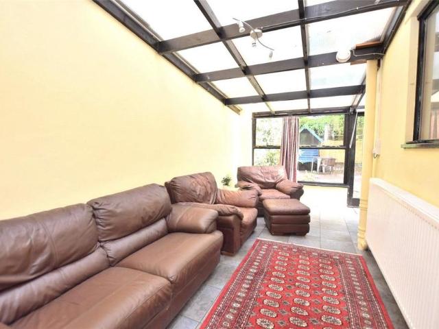 Room for rent in Golden Valley, Gloucestershire