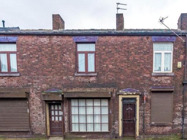 House for rent in Sudden, Burnedge