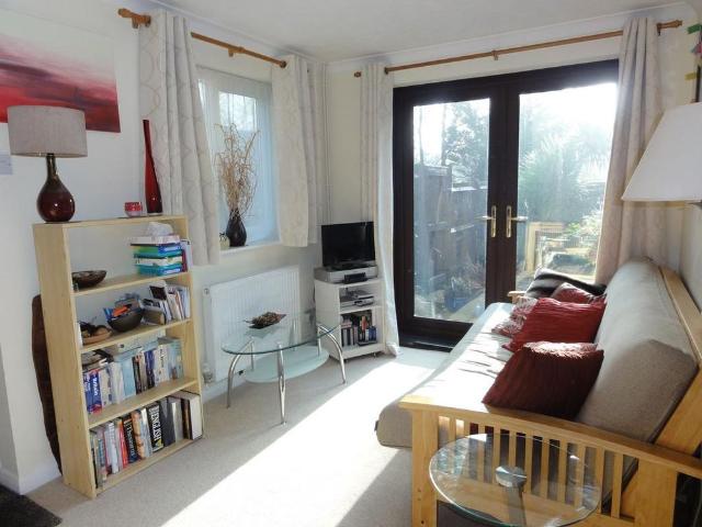 House for rent in Fole, Surrey