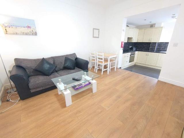 House for rent in St George's Quarter / Cultural Quarter, Calderstones