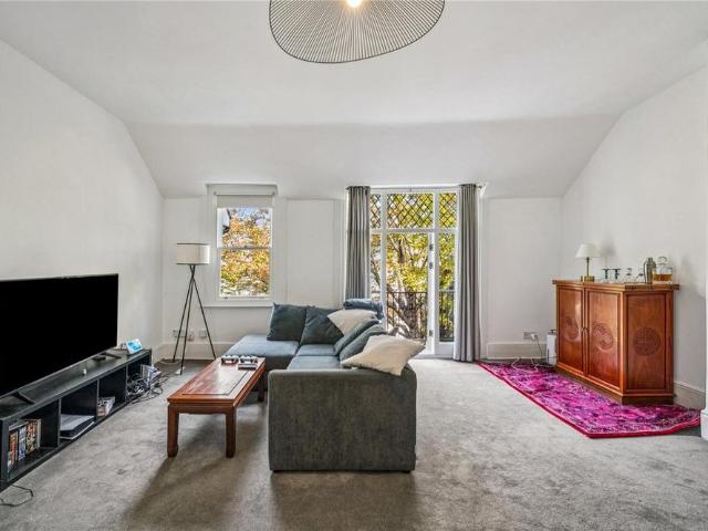 House for rent in Kew, Greater London
