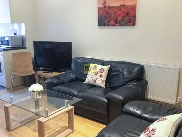 Room for rent in Bournbrook, West Midlands
