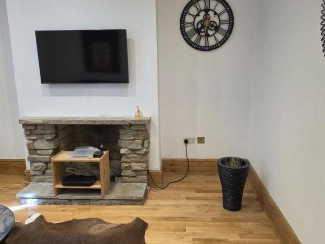 House for rent in London Borough of Barnet, Greater London