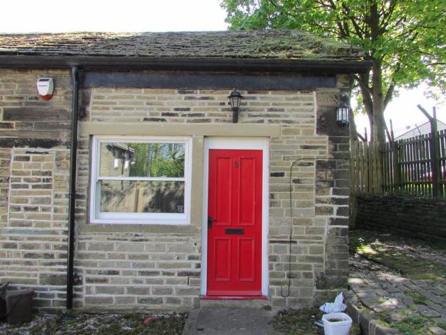 House for rent in Akroydon, Halifax